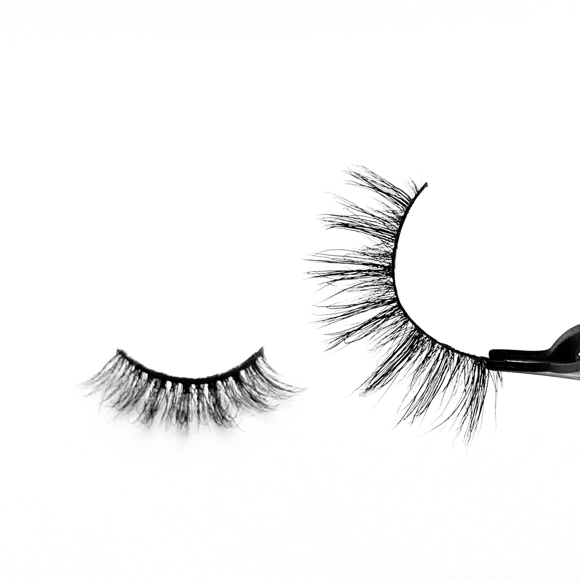 London-Medium Volume-Fun, flirty, and casual 3D Mink lashes. “London” is a super cute, wispy, natural pair of lashes! They’re essential for your everyday lash collection. The alternating lengths are perfect for giving you a doll eyed look. The perfect style for a girl on the go with/without glam. Also available in our "Wispy (3-Pack)" and "Best Sellers (3-Pack)." Description Handmade, Cruelty-Free, Wear up to 30x Material: 100% Mink Band: Black Cotton Band Volume: Medium Style: Wispy, Flirty, Do