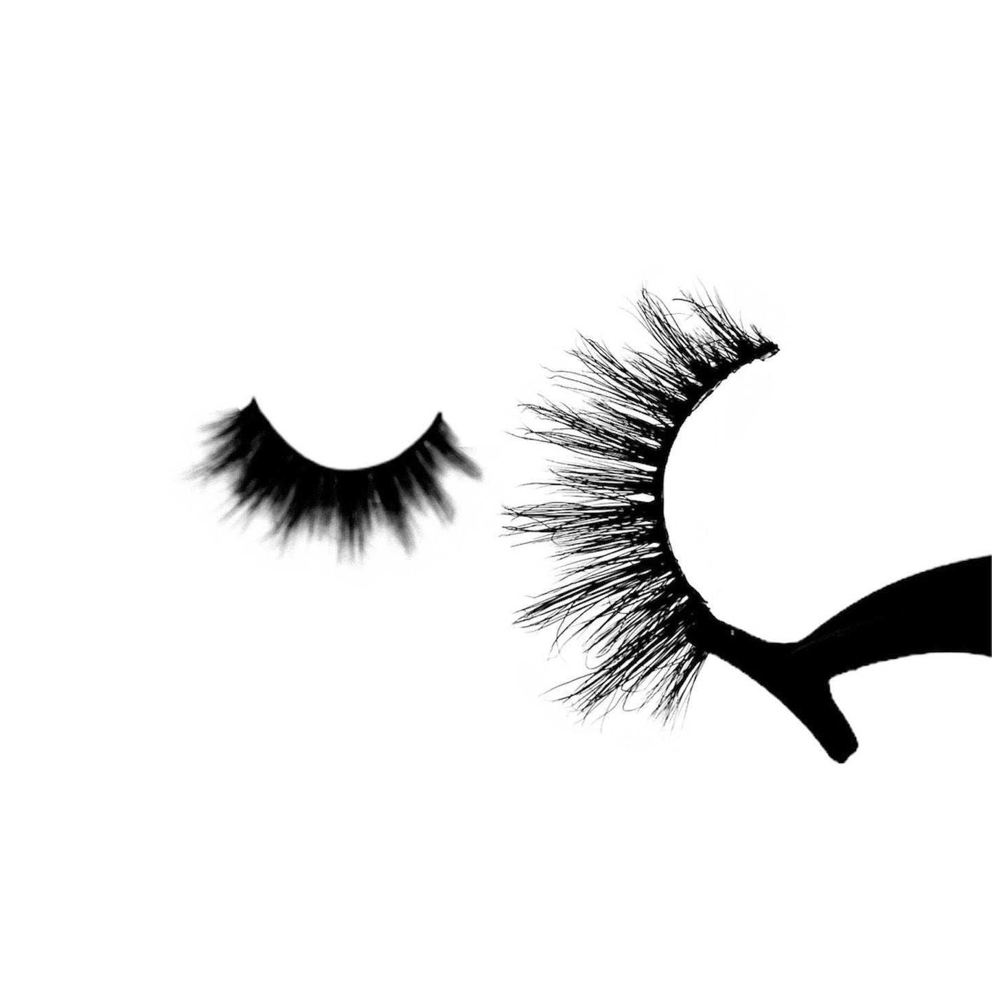 Charmer-Medium Volume-Our super cute, wispy, and flirty 3D Mink lashes “Charmer” are quite the charm! “Charmer” is a MUST HAVE for your natural lashes collection, especially if you love wispy lashes. The layered lengths plus added length on the outer corners is the perfect combo for a fun, flirty look. Description Handmade, Cruelty-Free, Wear up to 30x Material: 100% Mink Band: Black Cotton Band Volume: Medium Style: Wispy, Flirty, Cat-eye, Natural To Use: Measure and size your lashes by placing
